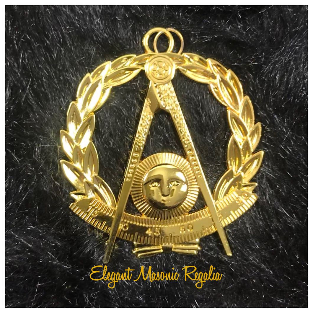 Grand Lodge Masonic Collar Jewel - Past Master